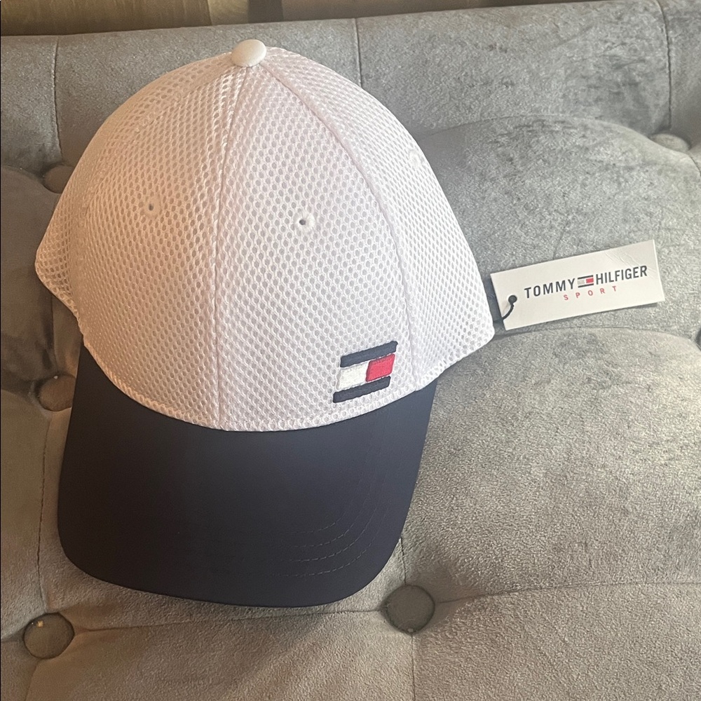 Tommy Hilfiger Sport Mesh White and Black Cap